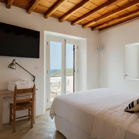 Levi's By Ethos Hospitality - Tennis Court Panormos (Mykonos)