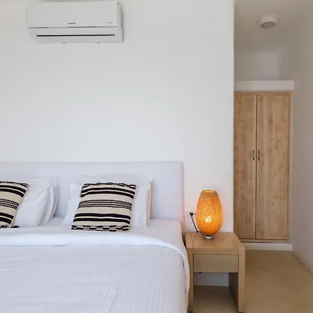 Levi's By Ethos Hospitality - Tennis Court Villa Panormos (Mykonos)