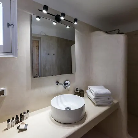Levi's By Ethos Hospitality - Tennis Court Villa Panormos (Mykonos)